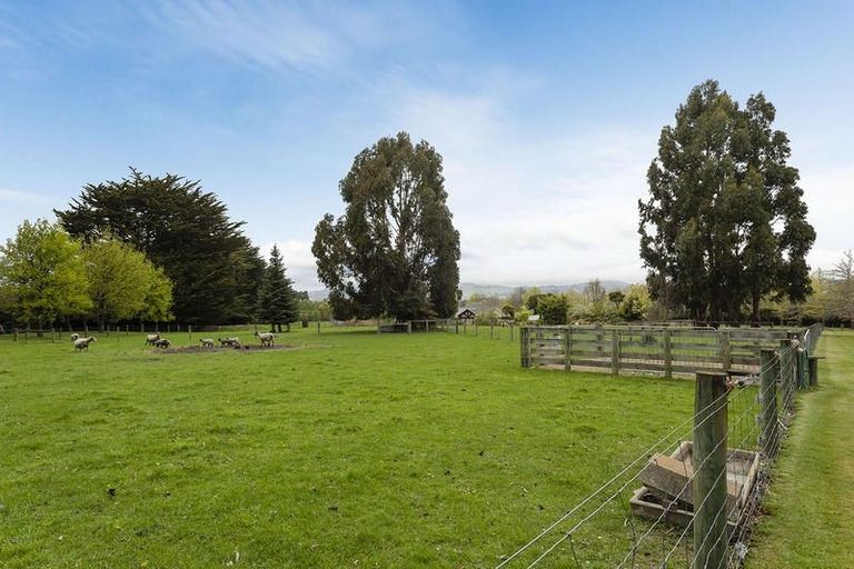 Photo of property in 32 Tirohanga Road, North Taieri, Mosgiel, 9092