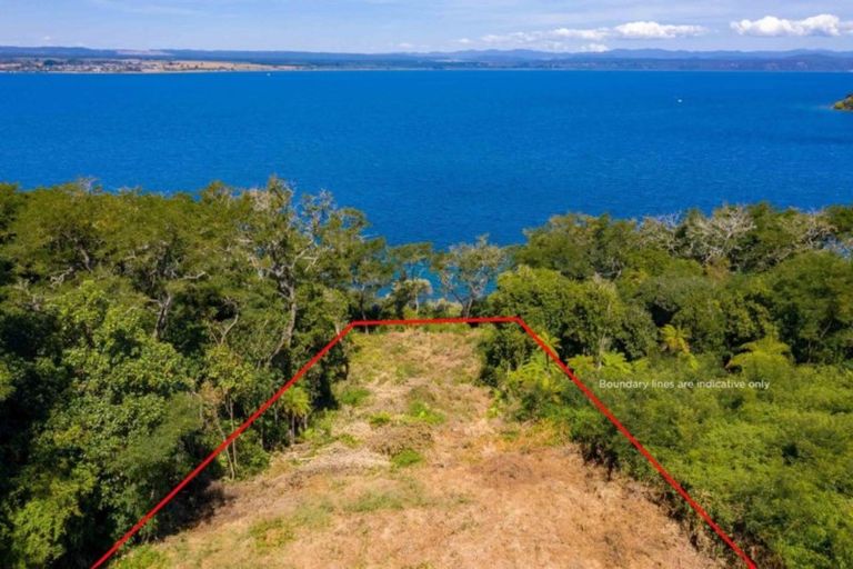 Photo of property in 69 Parawera Drive, Acacia Bay, Taupo, 3330
