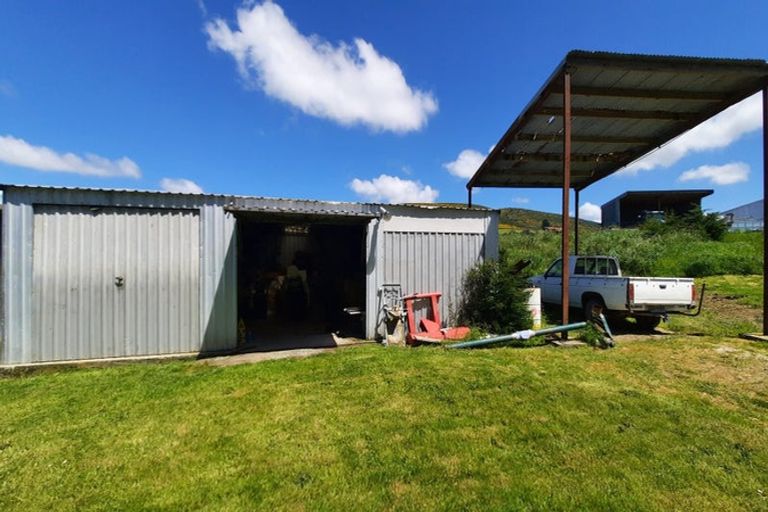 Photo of property in 183 Gunn Road, Warepa, Balclutha, 9273