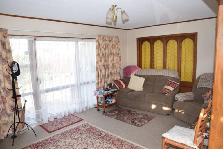 Photo of property in 17 Milford Street, Heidelberg, Invercargill, 9812