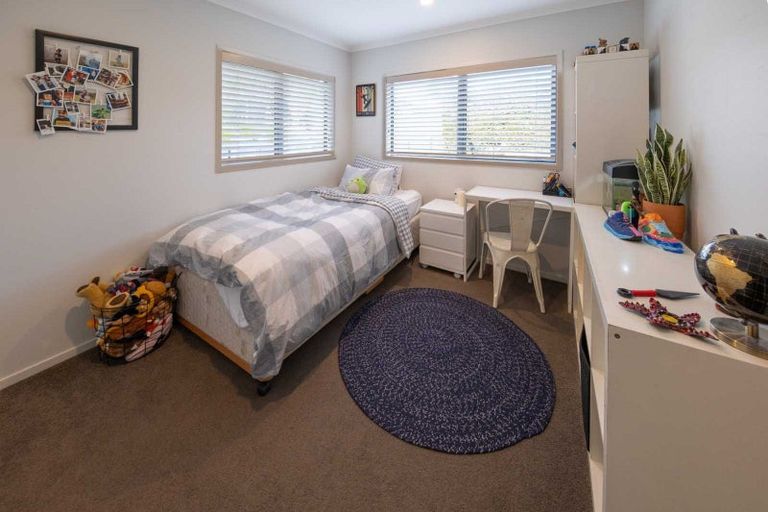 Photo of property in 14 Will Street, Huapai, Kumeu, 0810