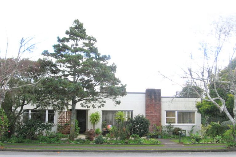 Photo of property in 1/13 Coles Crescent, Papakura, 2110