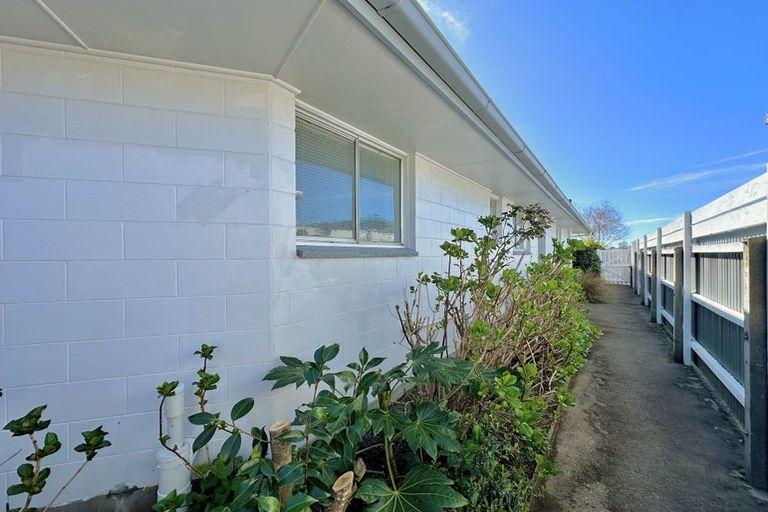 Photo of property in 37 Kinley Street, Rangiora, 7400