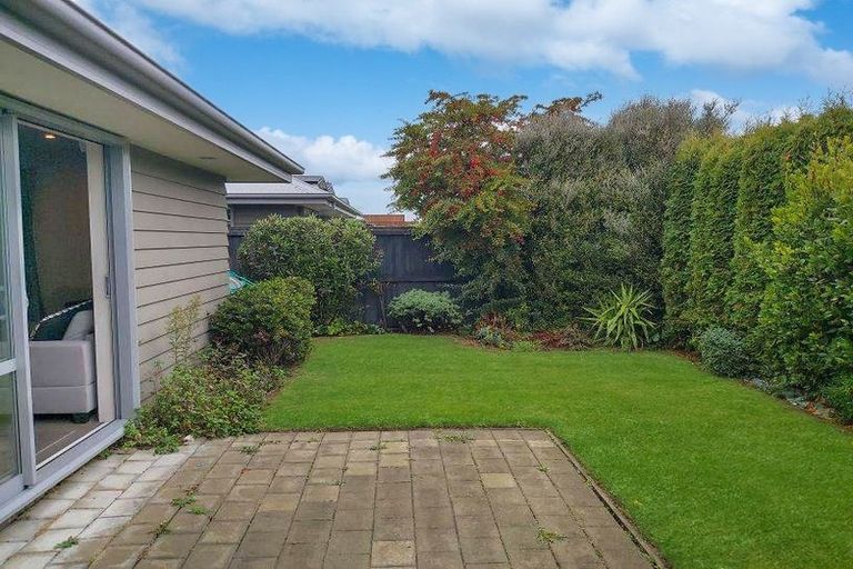 Photo of property in 21 Hamill Road, Halswell, Christchurch, 8025