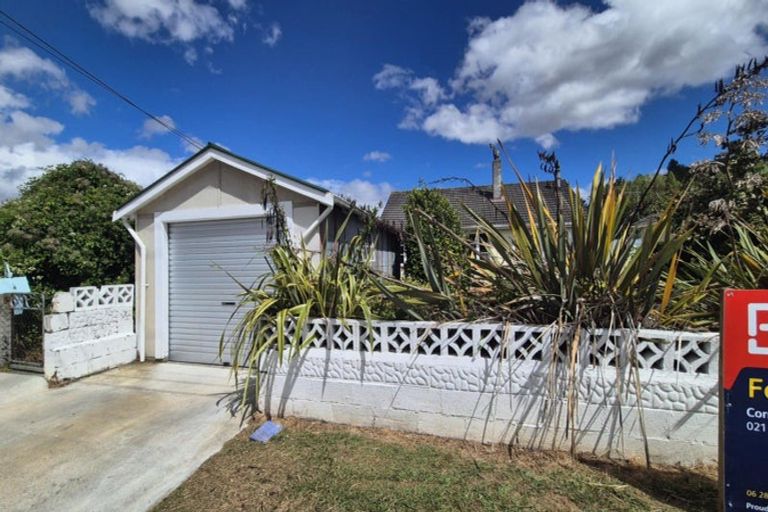 Photo of property in 18 Takahe Street, Taihape, 4720