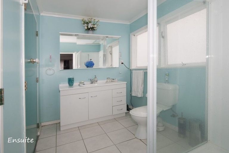 Photo of property in 114 Wainuiomata Road, Wainuiomata, Lower Hutt, 5014
