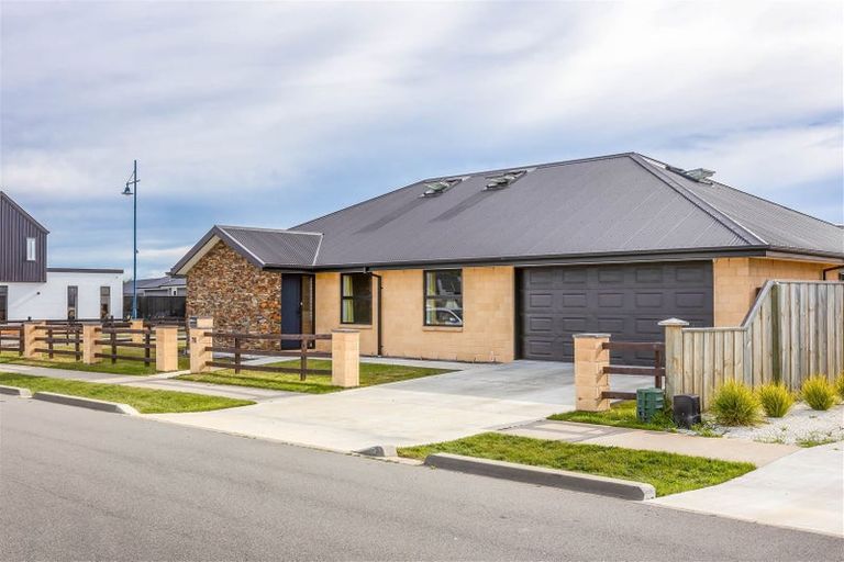 Photo of property in 76 Te Hurunui Drive, Pegasus, 7612