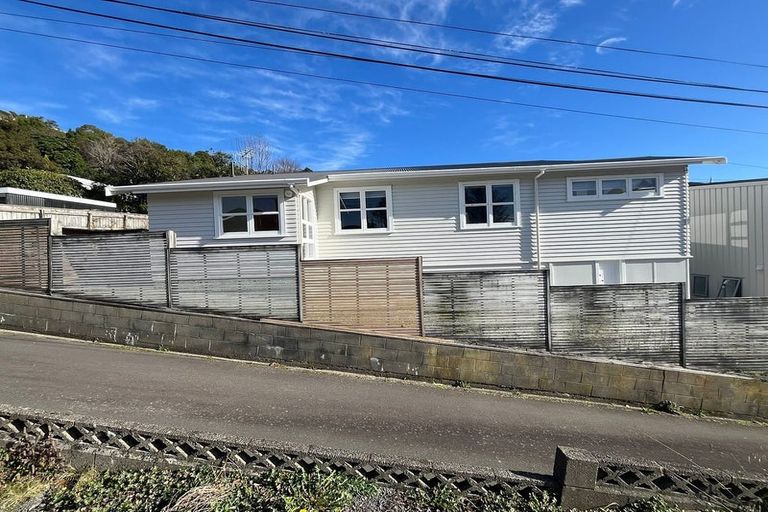 Photo of property in 367a Karori Road, Karori, Wellington, 6012