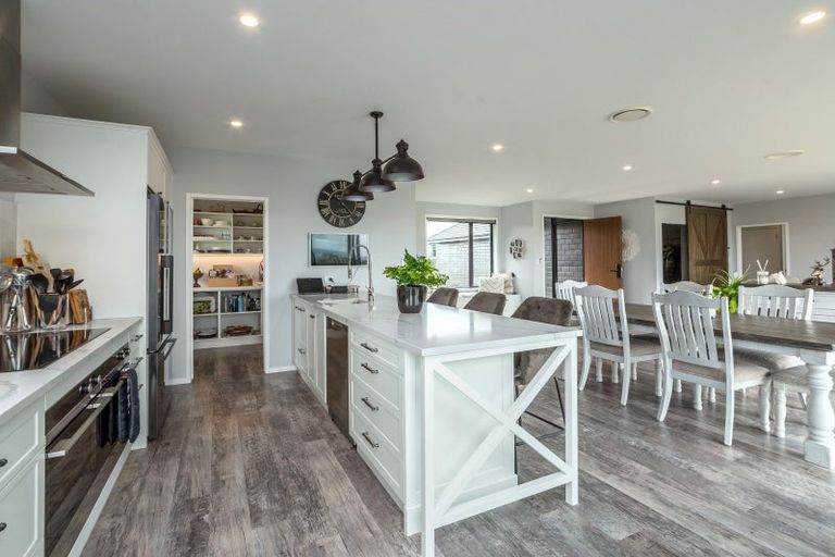 Photo of property in 59 Kahutara Road, Kahutara, 5771