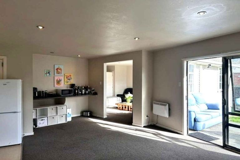 Photo of property in 9 Hillary Crescent, Upper Riccarton, Christchurch, 8041