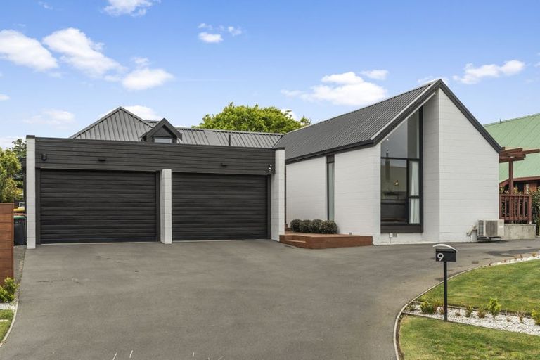 Photo of property in 9 Ringwood Place, Avonhead, Christchurch, 8042