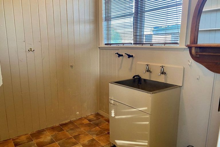 Photo of property in 38 Dickens Street, Owhata, Rotorua, 3010