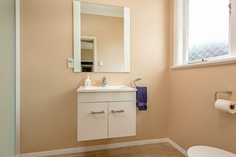 Photo of property in 24 Keeling Street, West End, Palmerston North, 4412