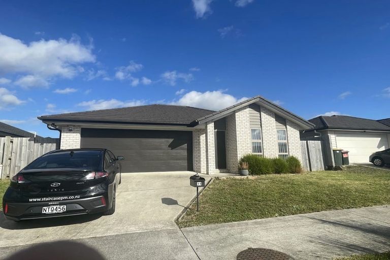 Photo of property in 11 Perla Road, Pukekohe, 2120