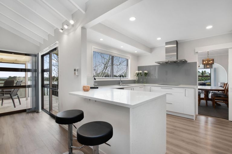 Photo of property in 21 St Annes Crescent, Wattle Downs, Auckland, 2103