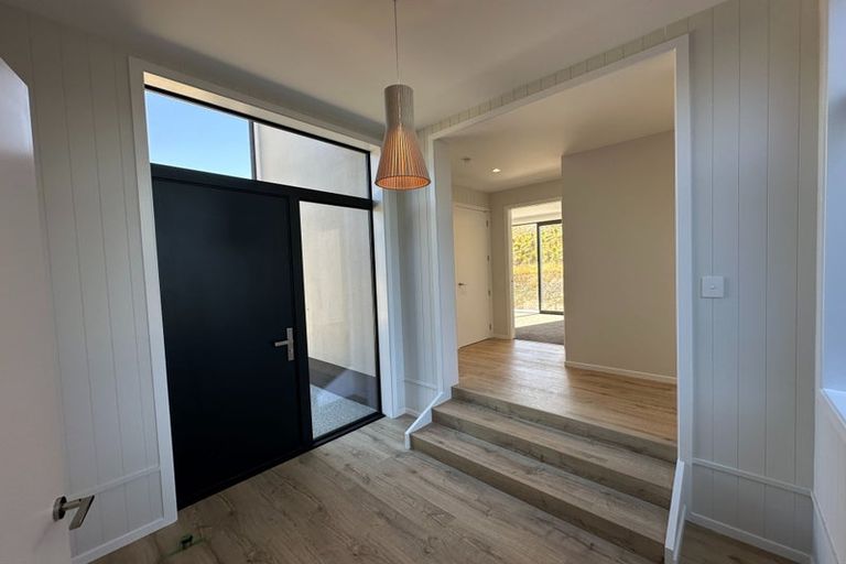 Photo of property in 14 Southdown Road, Jacks Point, 9371