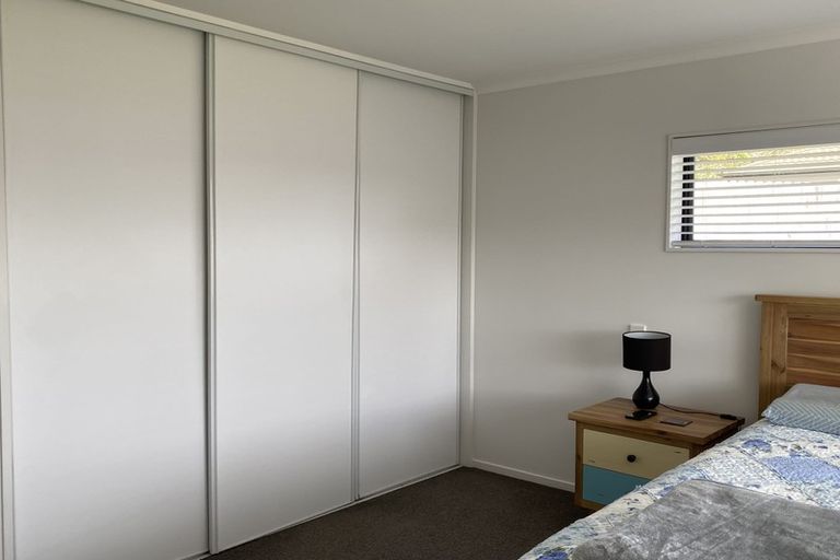 Photo of property in 19 George Deane Place, Greenhithe, Auckland, 0632