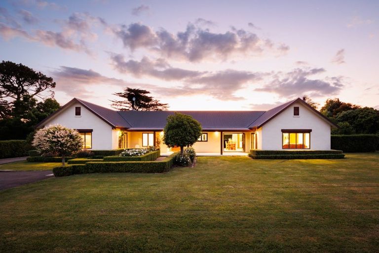 Photo of property in 443 Stoney Creek Road, Kelvin Grove, Palmerston North, 4470