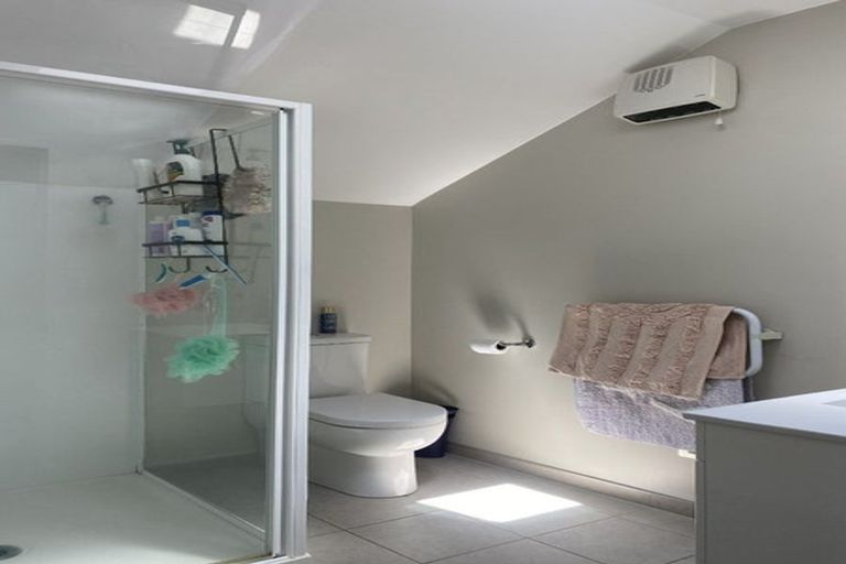 Photo of property in 55a Brockworth Place, Riccarton, Christchurch, 8011