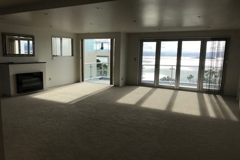 Photo of property in 20 Thane Road, Roseneath, Wellington, 6011