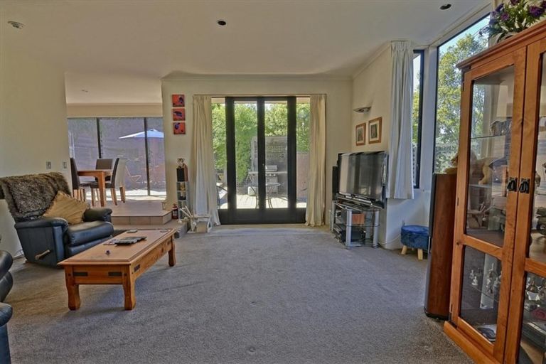 Photo of property in 34 Coster Street, Enner Glynn, Nelson, 7011