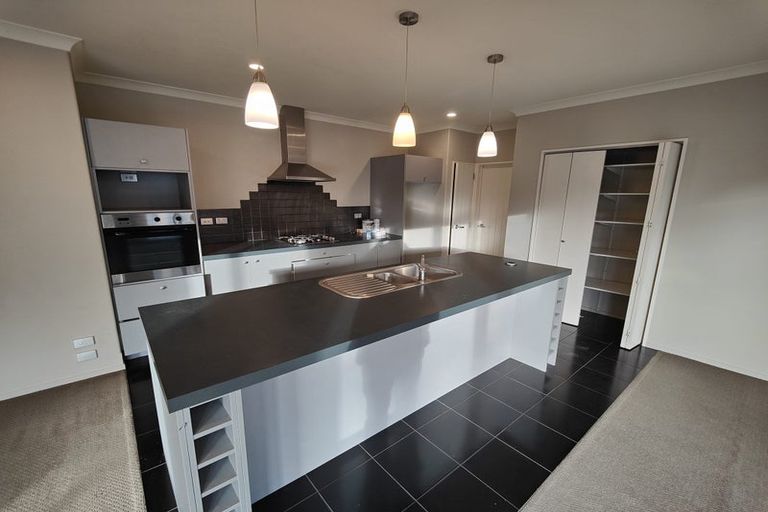 Photo of property in 44 Wiltshire Drive, Huntington, Hamilton, 3210