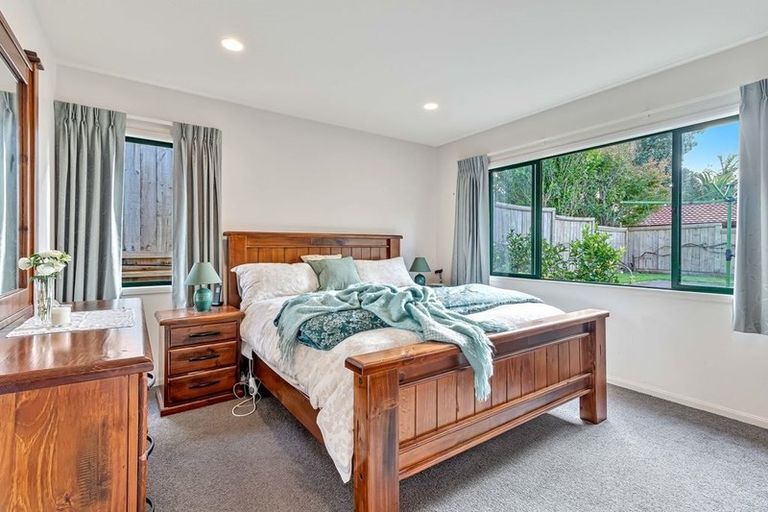 Photo of property in 14 Sophora Way, Albany, Auckland, 0632
