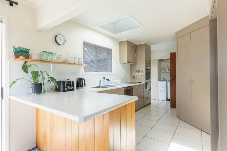 Photo of property in 1 Te Hatepe Avenue, Taupo, 3330