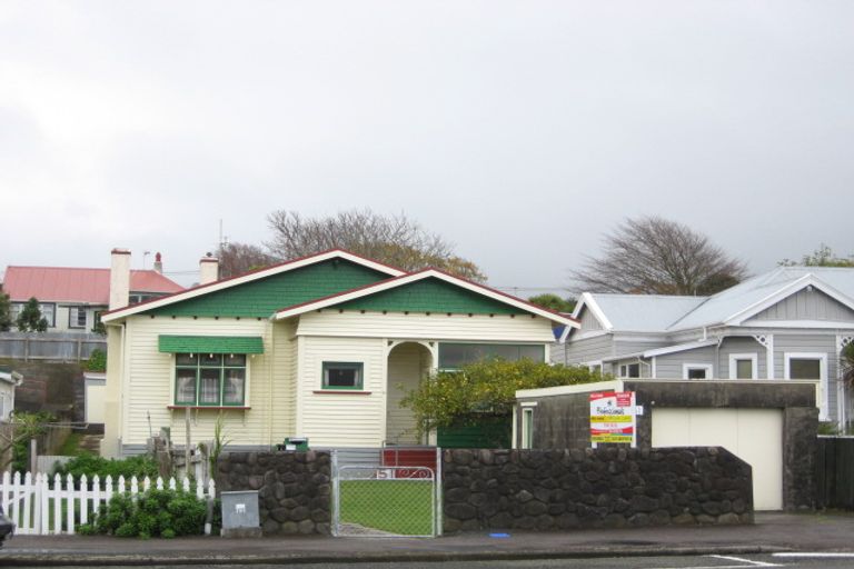 Photo of property in 51 Vivian Street, New Plymouth, 4310