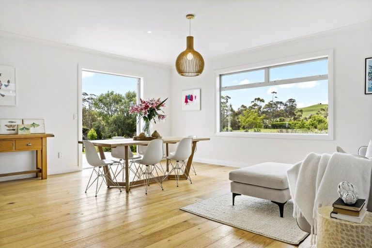 Photo of property in 245 Muriwai Valley Road, Muriwai, Waimauku, 0881