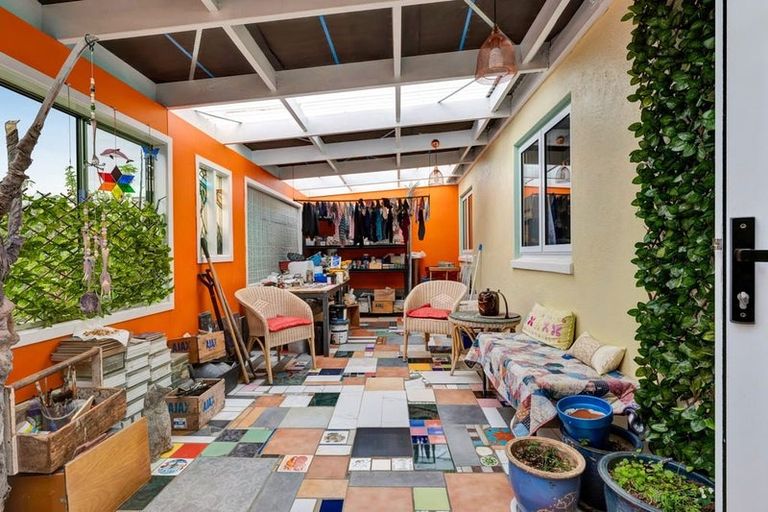 Photo of property in 20 Domett Street, Waitara, 4320