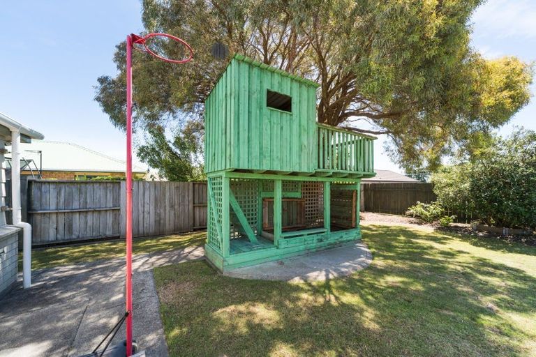 Photo of property in 20 Parnell Heights Drive, Kelvin Grove, Palmerston North, 4414