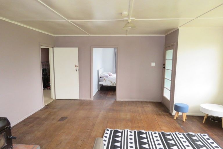 Photo of property in 4 Main Rd Ngakawau, Ngakawau, 7824