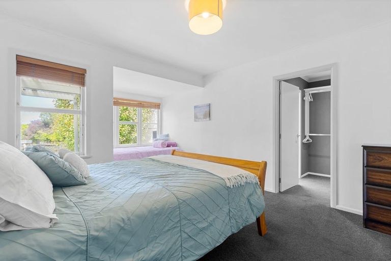 Photo of property in 2 Alberta Street, Acacia Bay, Taupo, 3330