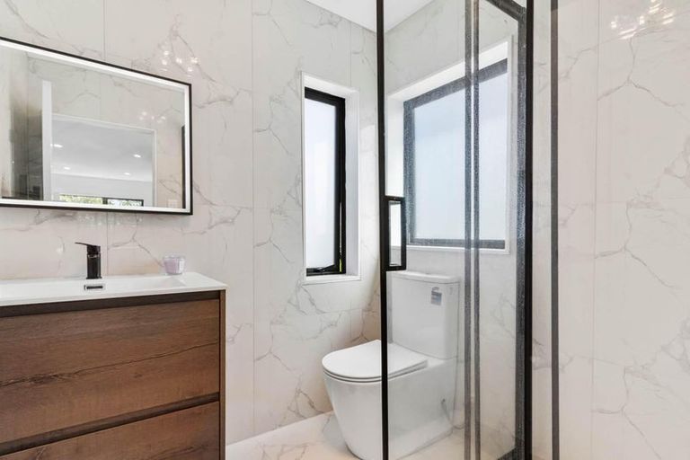 Photo of property in 4d Fields Road, Manurewa, Auckland, 2102