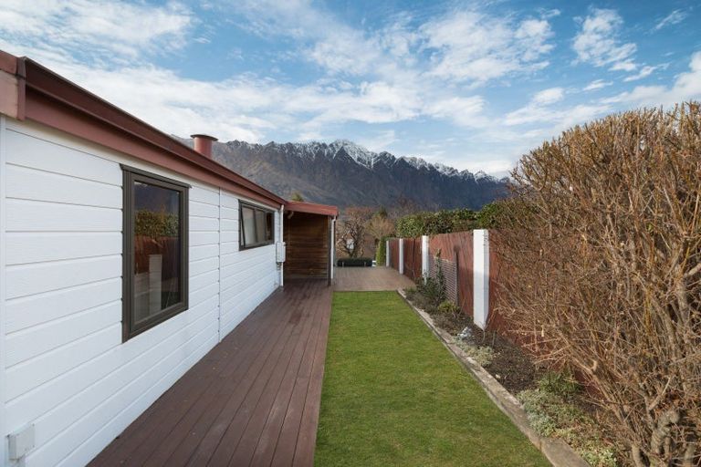 Photo of property in 10 Remarkables Crescent, Frankton, Queenstown, 9300