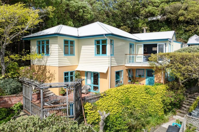 Photo of property in 15 Thane Road, Roseneath, Wellington, 6011