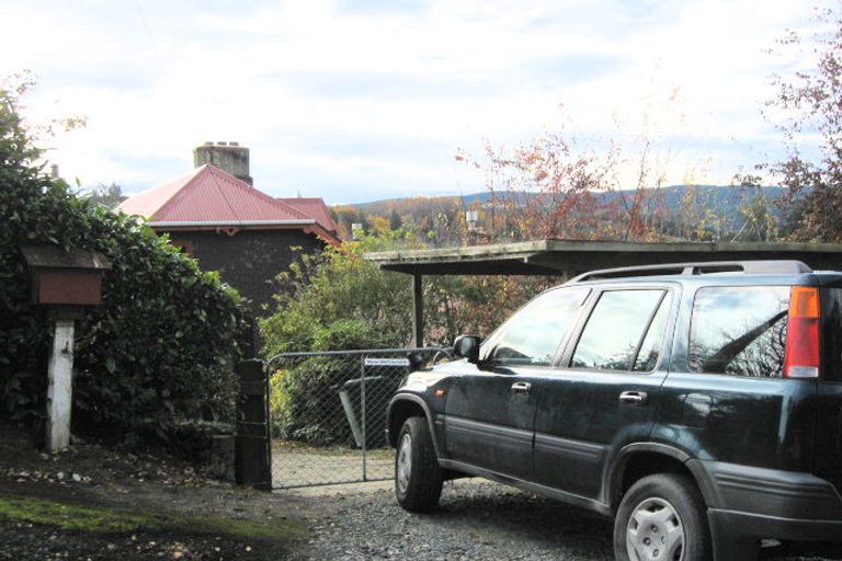 Photo of property in 3 Iona Street, Lawrence, 9532