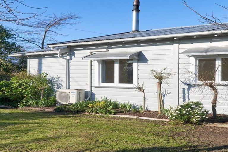 Photo of property in 8a Shanly Street, Waipawa, 4210