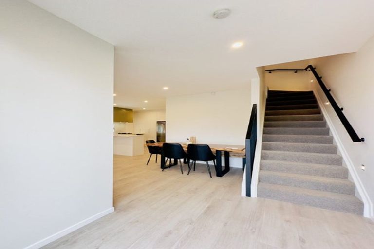 Photo of property in 6 Aquamarine Road, Rosehill, Papakura, 2113