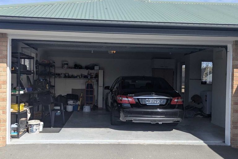 Photo of property in 205a Main North Road, Redwood, Christchurch, 8051