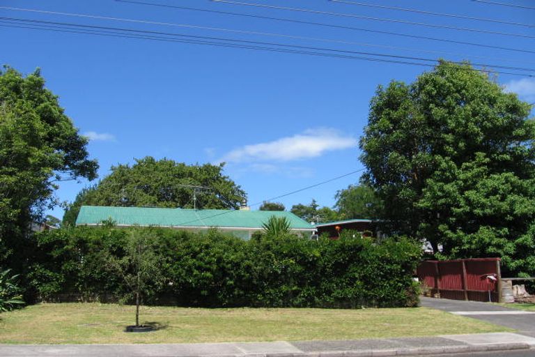 Photo of property in 1/51 Eskdale Road, Birkdale, Auckland, 0626