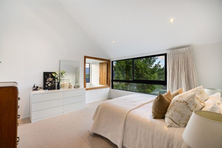 Photo of property in 12 Arran Lane, Jacks Point, Queenstown, 9371