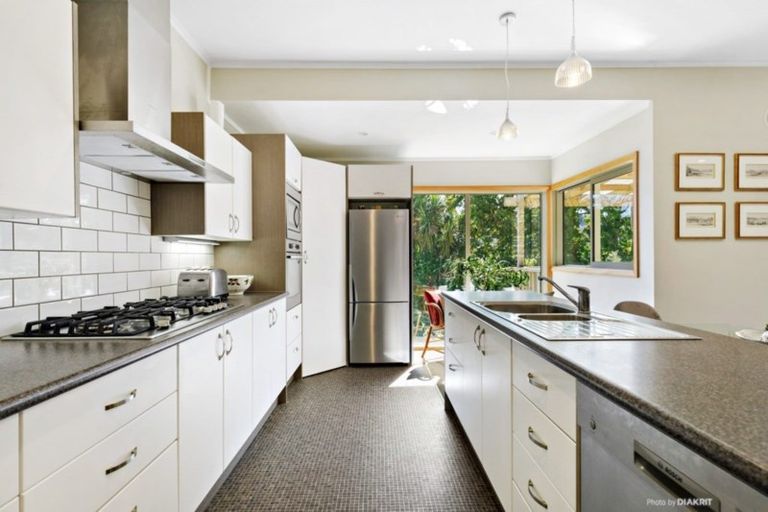 Photo of property in 109 Totara Road, Miramar, Wellington, 6022