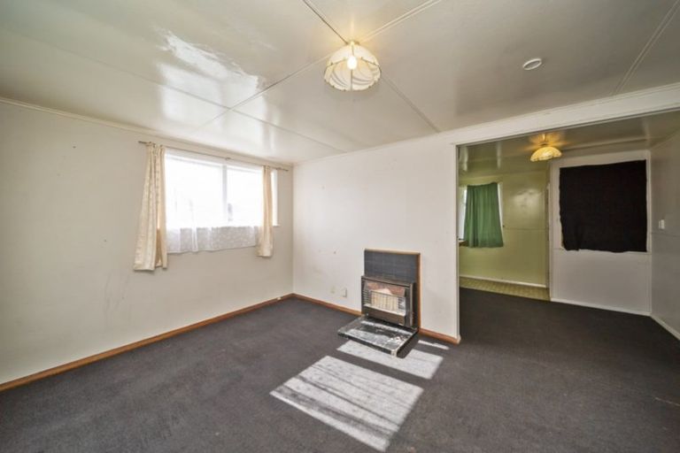 Photo of property in 3 Mcguire Street, Hawera, 4610