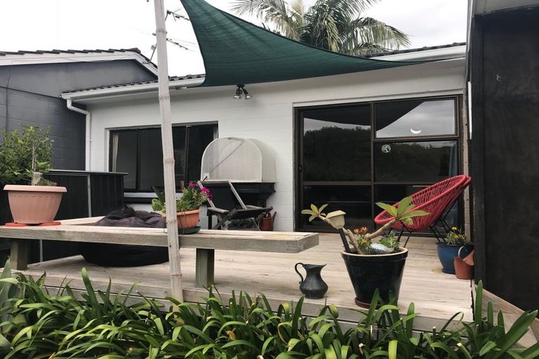 Photo of property in 2/25 Birchfield Road, Hauraki, Auckland, 0622