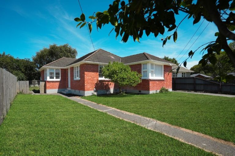 Photo of property in 18 Orontes Street, Shirley, Christchurch, 8013