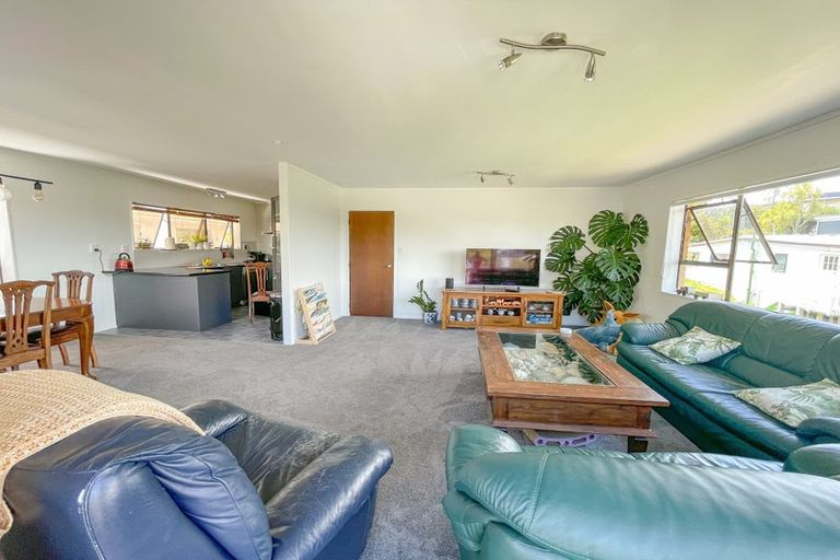 Photo of property in 1/49 Killarney Avenue, Torbay, Auckland, 0630