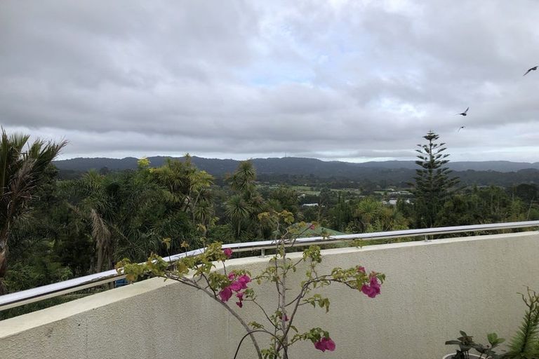 Photo of property in 144 Glengarry Road, Glen Eden, Auckland, 0602