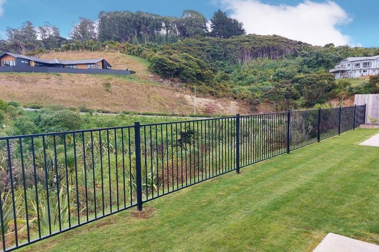 Photo of property in 175 Navigation Drive, Whitby, Porirua, 5024
